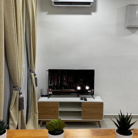 Amani Staycation Bandar Seri Alam#Studio Room Masai Exteriör bild