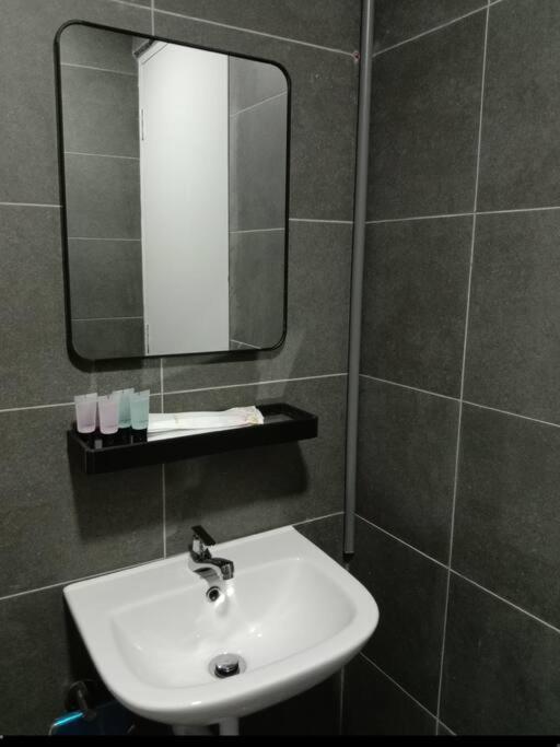 Amani Staycation Bandar Seri Alam#Studio Room Masai Exteriör bild