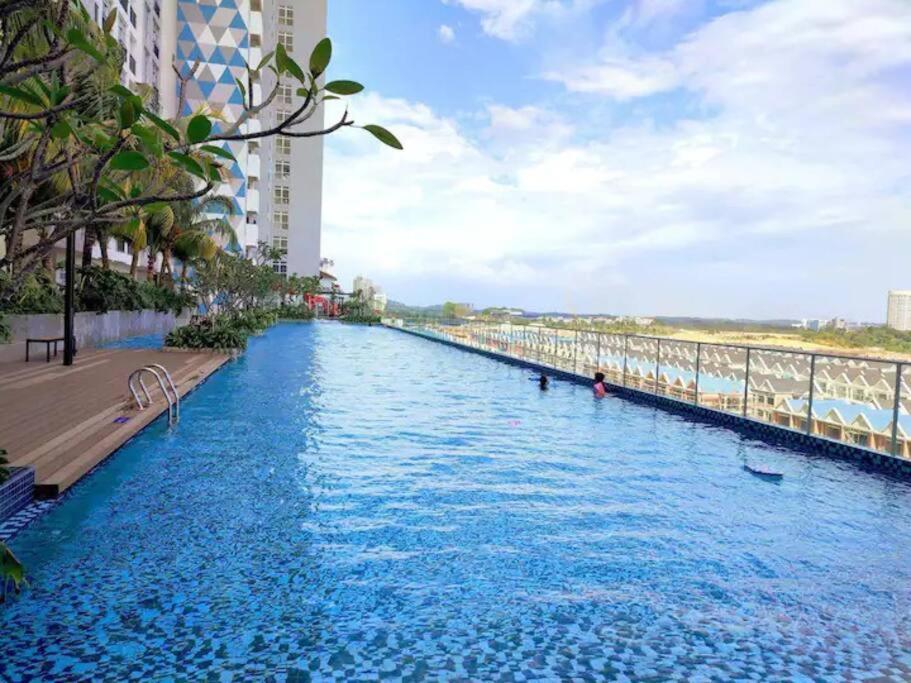 Amani Staycation Bandar Seri Alam#Studio Room Masai Exteriör bild