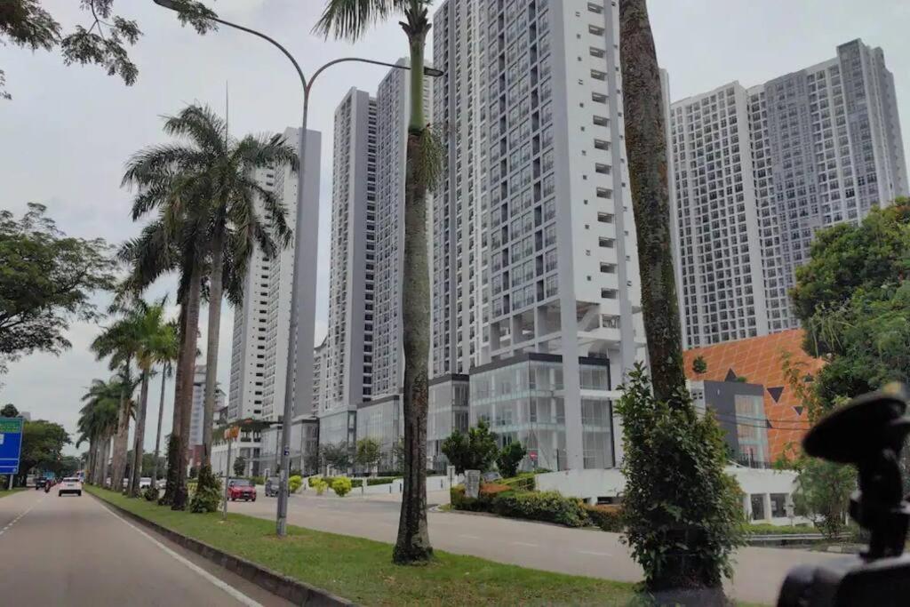 Amani Staycation Bandar Seri Alam#Studio Room Masai Exteriör bild