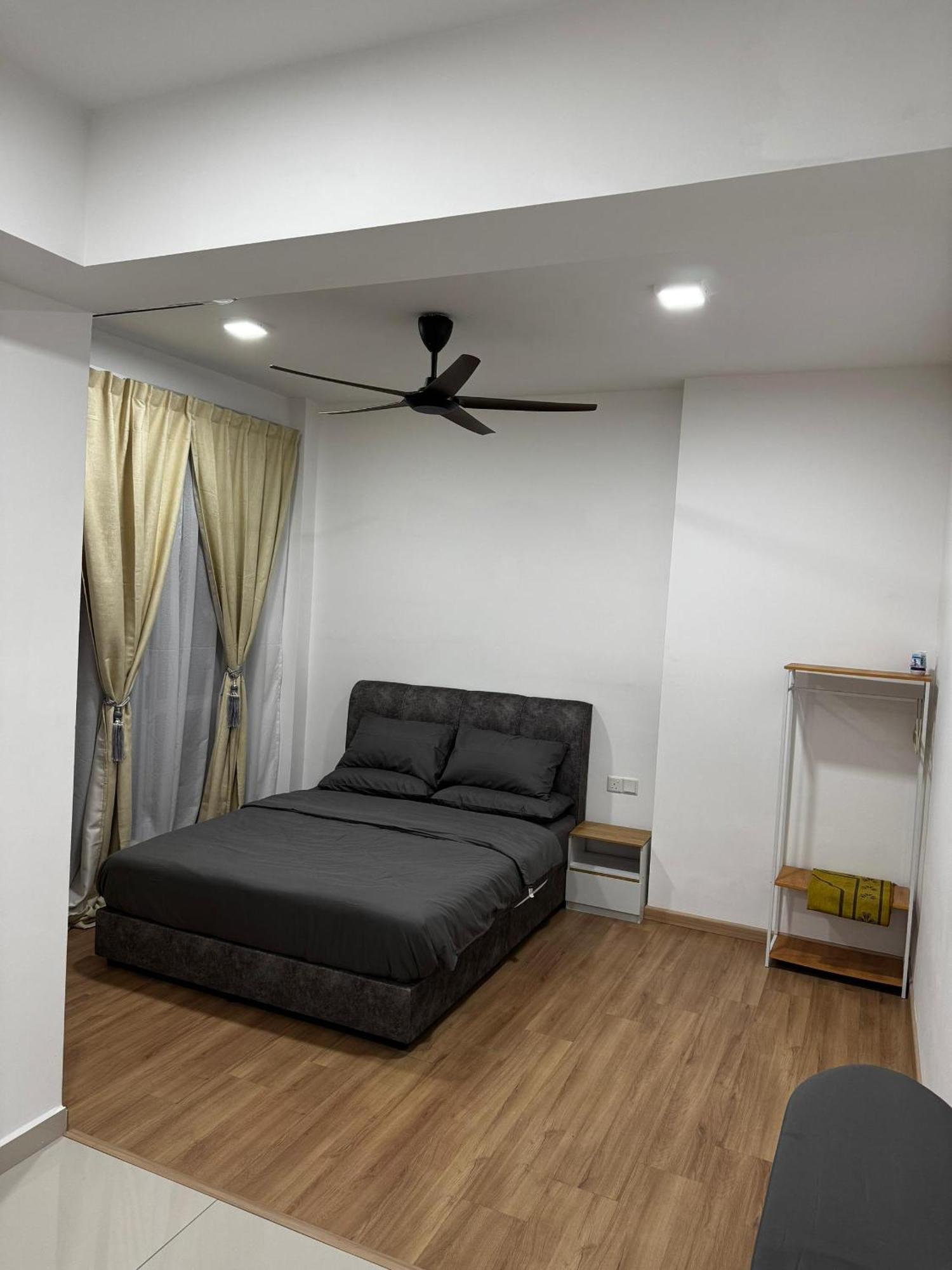 Amani Staycation Bandar Seri Alam#Studio Room Masai Exteriör bild